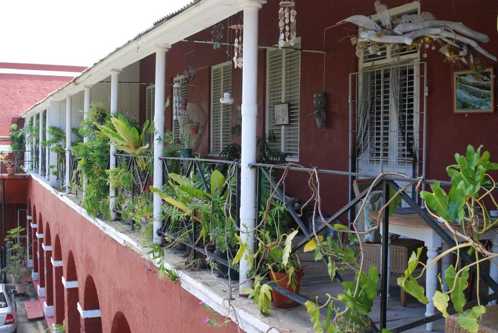 Charming Old World Apartment Bridgetown Exterior photo
